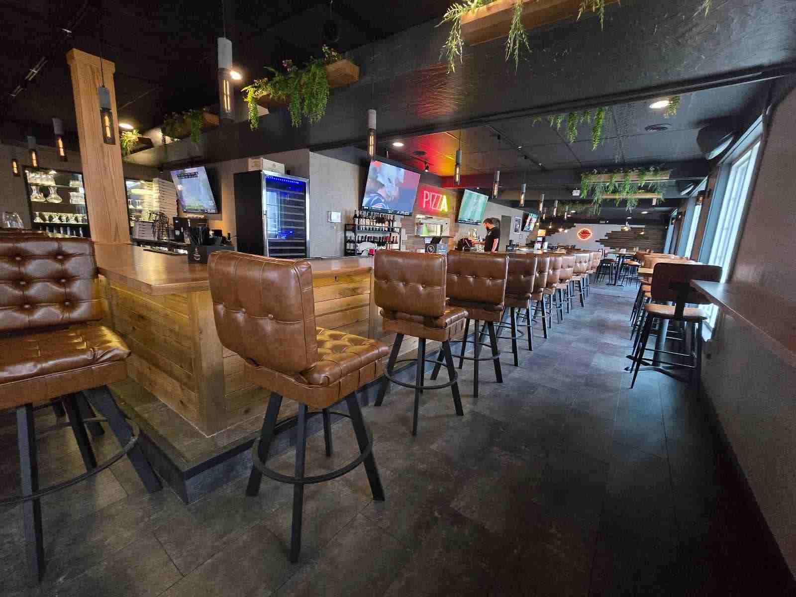 The bar and dining room at Crust & Cocktails